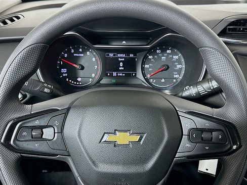 Used 2022 Chevrolet TrailBlazer LS AWD/4WD image 12