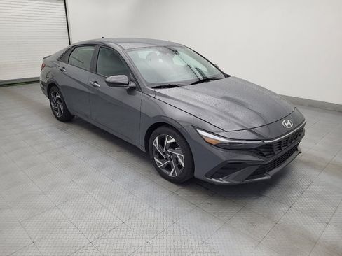 Used 2025 Hyundai Elantra Sport w/ Cargo Package FWD image 11