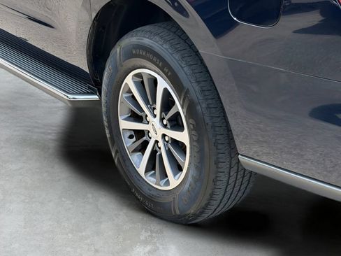 Used 2021 Ford Expedition Max XLT AWD/4WD image 8