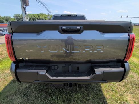 Used 2026 Toyota Tundra SR5 w/ SR5 Convenience Package AWD/4WD image 6