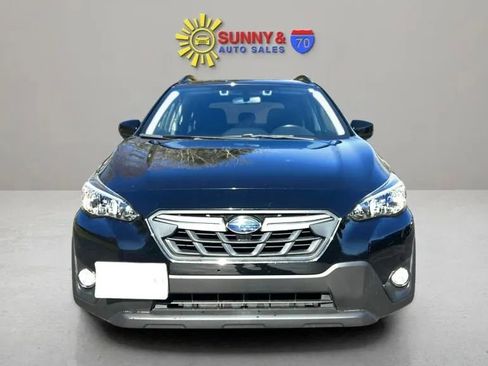 Used 2021 Subaru Crosstrek 2.0i Premium w/ Moonroof Package AWD/4WD image 3