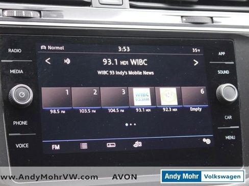 Used 2019 Volkswagen Tiguan SE image 37