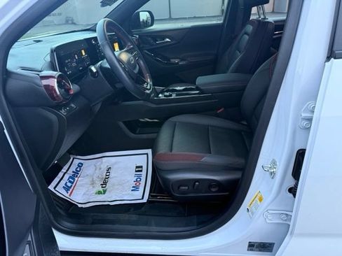 Certified 2025 Chevrolet Equinox RS w/ Safety and Technology Package FWD image 26