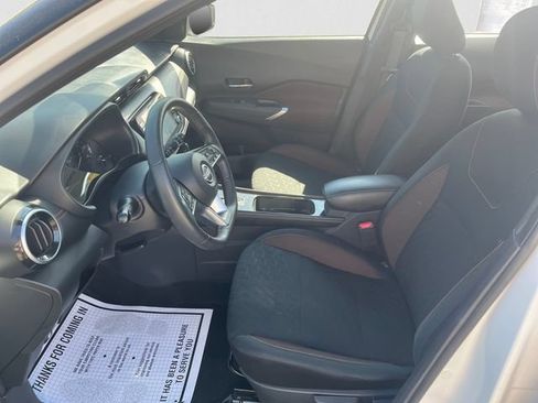 Used 2024 Nissan Kicks SR FWD image 9