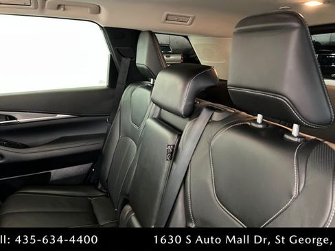 Used 2025 INFINITI QX60 Luxe AWD/4WD image 20