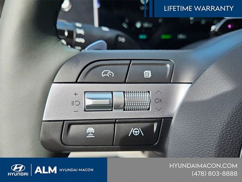 New 2025 Hyundai Tucson Limited AWD/4WD image 32