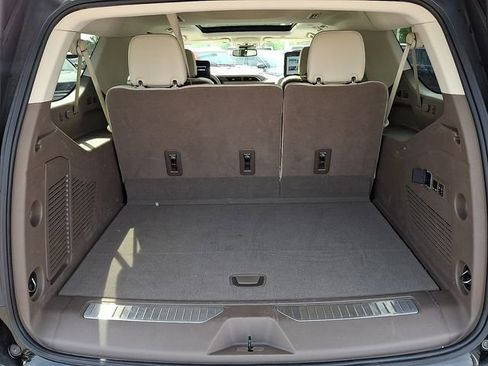 Used 2024 GMC Yukon XL Denali image 28