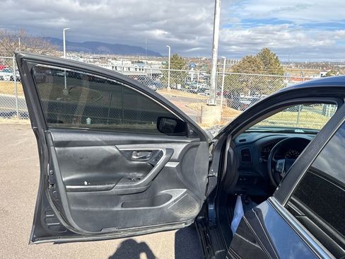 Used 2018 Nissan Altima 2.5 SV image 10