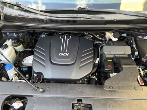 Used 2016 Kia Sedona EX image 62