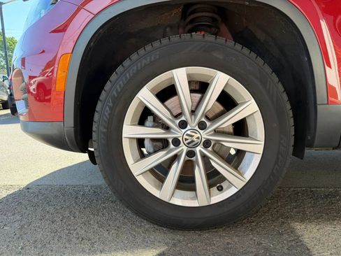 Used 2015 Volkswagen Tiguan SE AWD/4WD image 9