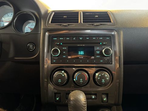 Used 2008 Dodge Challenger SRT8 RWD image 15