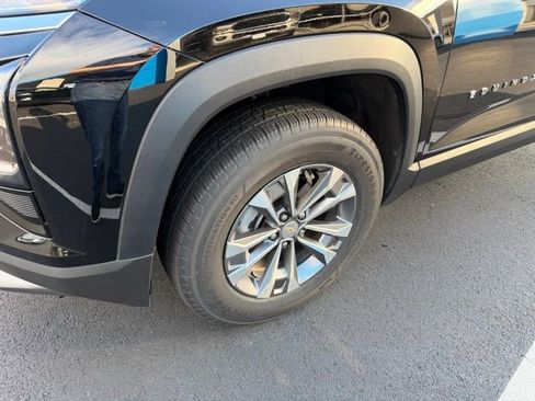 Used 2025 Chevrolet Equinox LT image 4