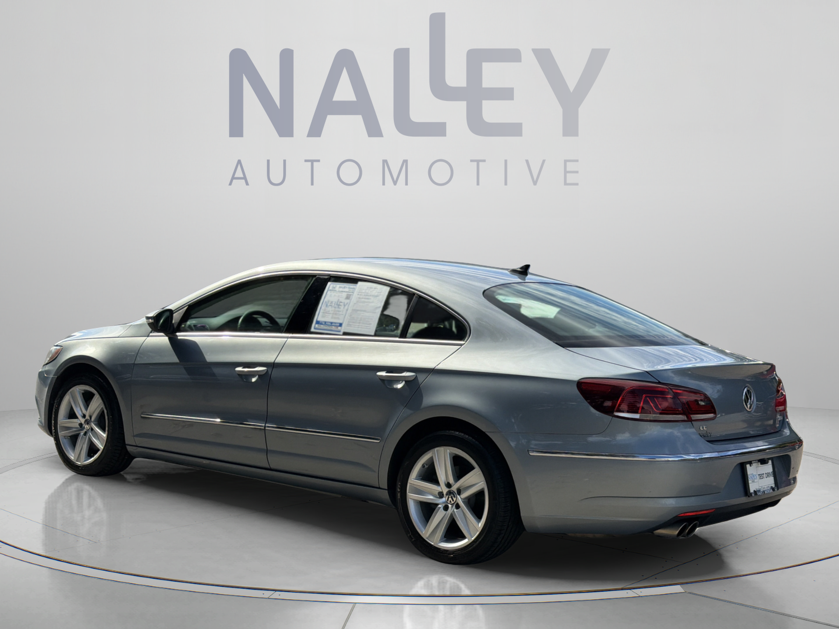 Used 2013 Volkswagen CC R-Line FWD image 3