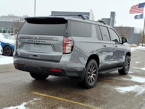 Used 2021 Chevrolet Suburban RST w/ Luxury Package image 7