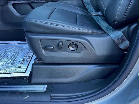 Used 2026 Chevrolet Silverado 3500 LTZ w/ LTZ Plus Package image 28