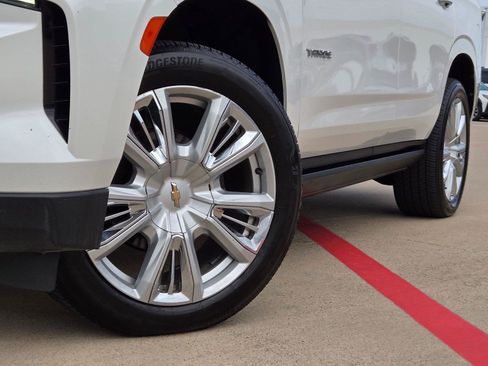 Used 2021 Chevrolet Tahoe High Country AWD/4WD image 8