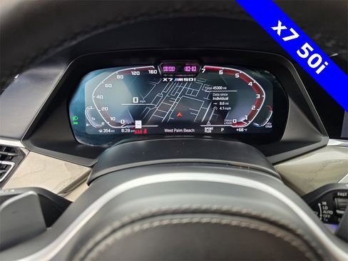 Used 2022 BMW X7 M50i w/ Dynamic Handling Package image 23