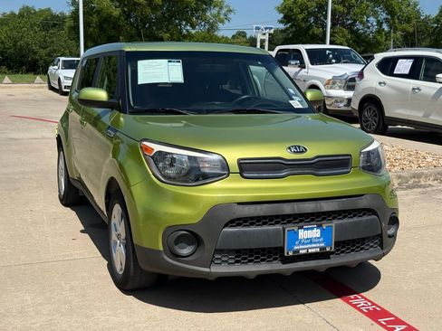 Used 2017 Kia Soul FWD image 8