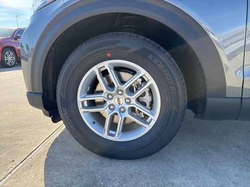 New 2026 Ford Explorer Active w/ Active Comfort Package image 9