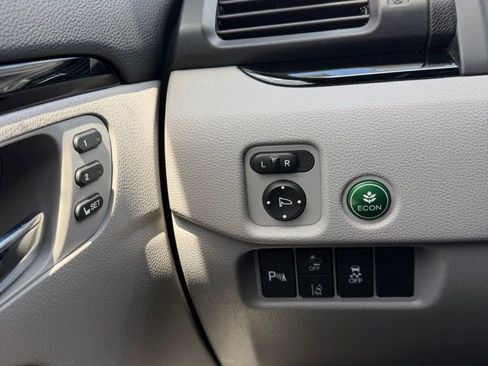 Used 2019 Honda Pilot Touring image 22