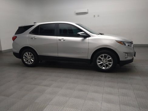 Used 2021 Chevrolet Equinox LS image 11