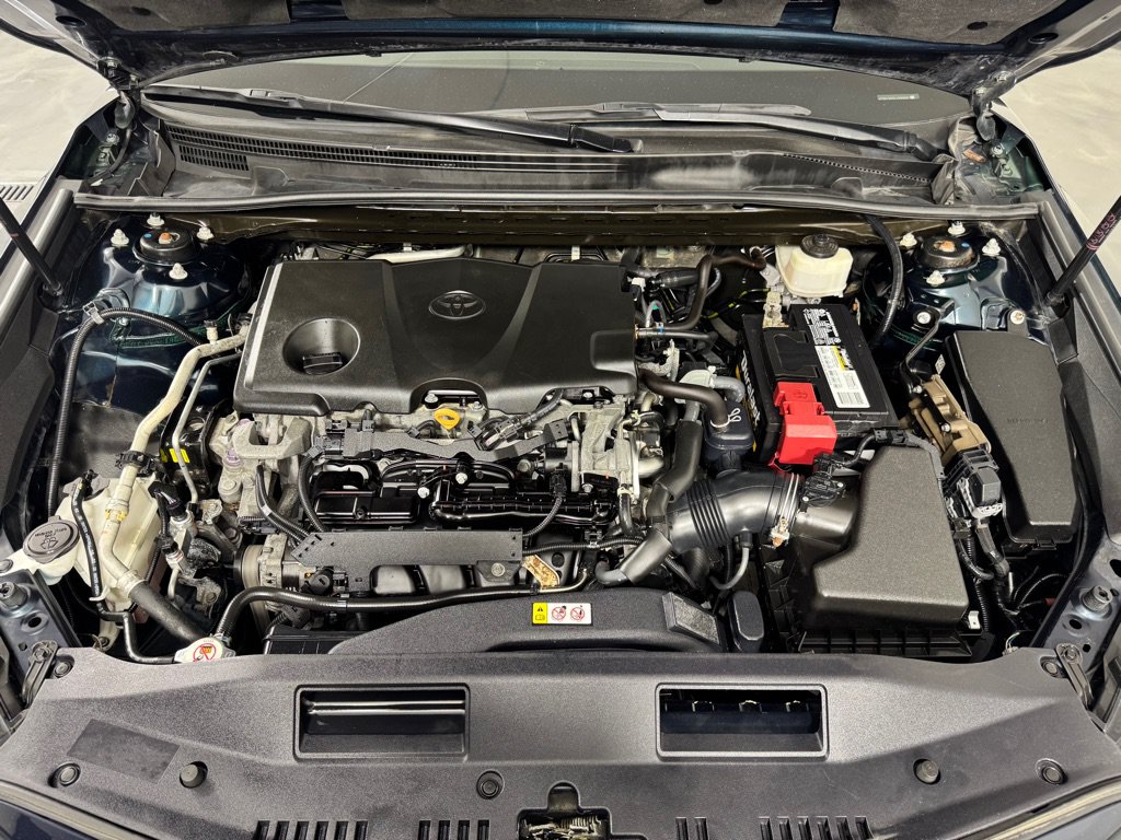 Used 2020 Toyota Camry SE FWD image 25