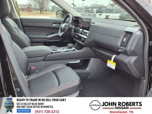 New 2026 Nissan Pathfinder SL image 20