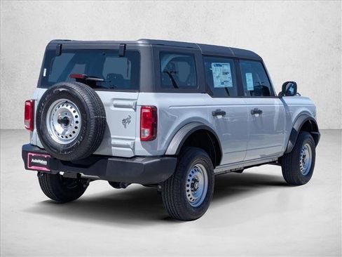 New 2026 Ford Bronco 4-Door AWD/4WD image 2