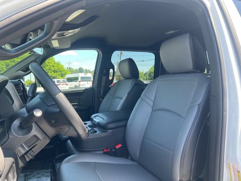 New 2026 RAM 5500 Tradesman AWD/4WD image 15