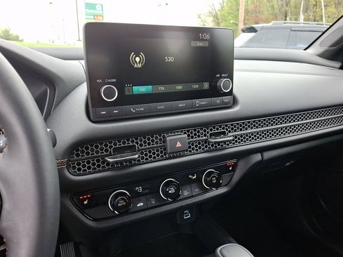 Certified 2024 Honda HR-V Sport image 23