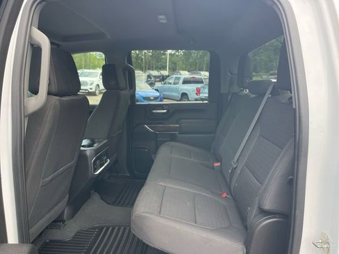 Used 2023 GMC Sierra 2500 SLE image 11
