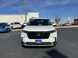 Certified 2025 Honda Pilot Touring video 2