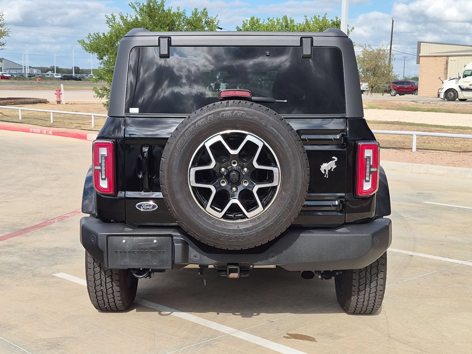 Used 2025 Ford Bronco Outer Banks AWD/4WD image 4