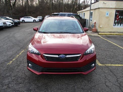 Used 2022 Subaru Impreza 2.0i Premium image 11
