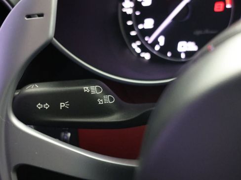 Used 2021 Alfa Romeo Giulia Quadrifoglio image 24