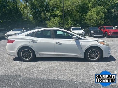 Used 2013 Hyundai Azera w/ Technology Pkg FWD image 2