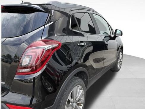 Used 2020 Buick Encore Preferred FWD image 6