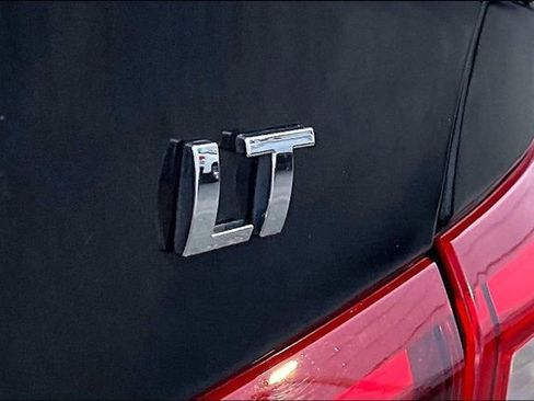 Used 2023 Chevrolet Malibu LT image 24