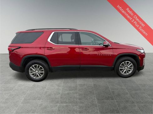 Used 2023 Chevrolet Traverse LT image 7