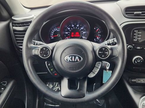Used 2016 Kia Soul image 34