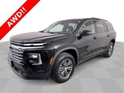 Used 2024 Chevrolet Traverse LT