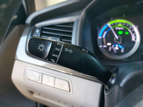 Used 2019 Hyundai Sonata Limited image 24