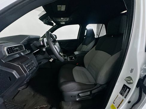 Used 2025 Toyota 4Runner TRD Off Road image 13