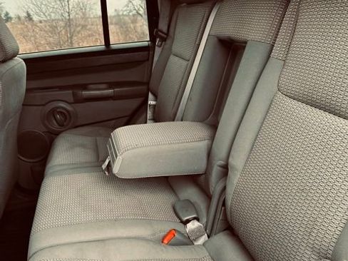 Used 2007 Jeep Commander Sport w/ Trailer Tow Group IV image 16