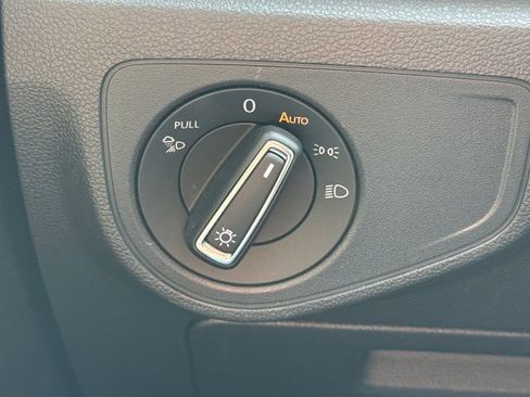 Used 2022 Volkswagen Atlas SEL image 36