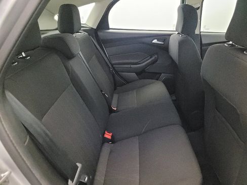 Used 2017 Ford Focus SE FWD image 19