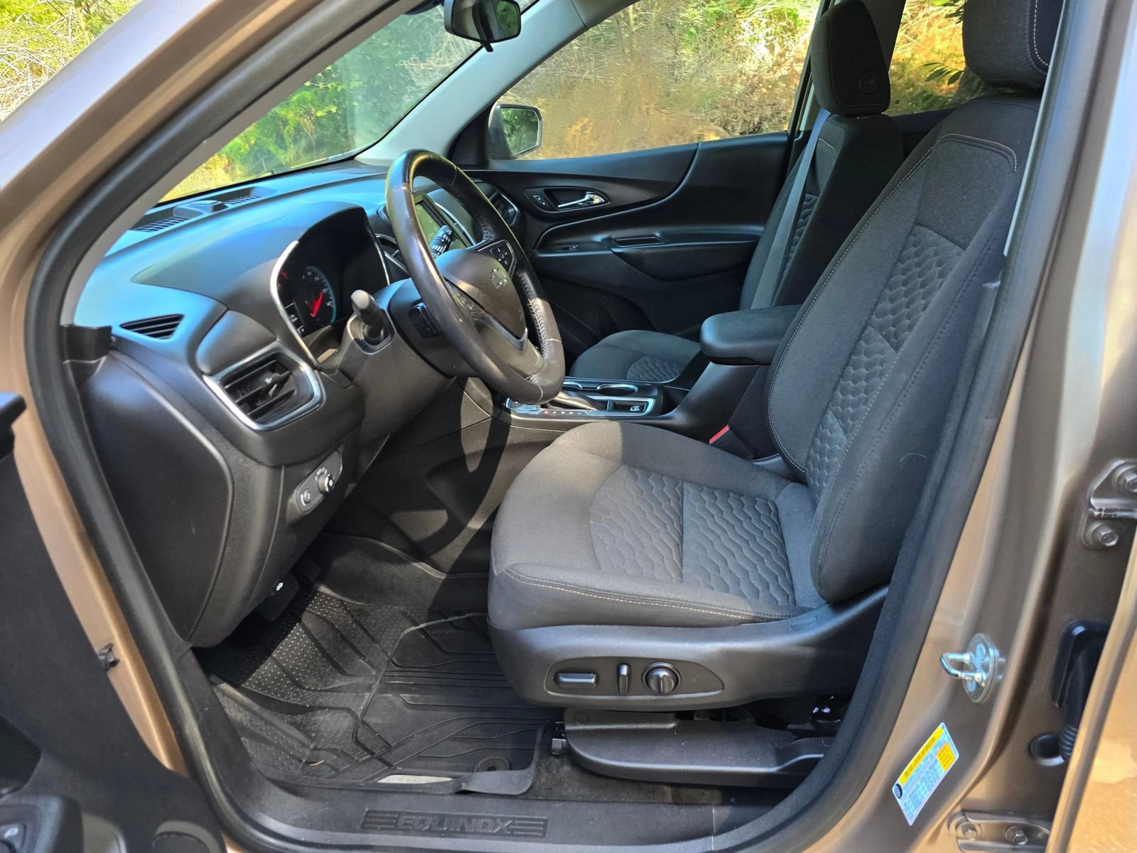 Used 2018 Chevrolet Equinox LT AWD/4WD image 20
