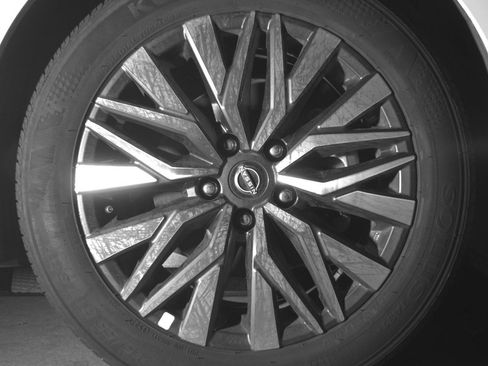 Used 2025 Nissan Altima 2.5 SV image 10