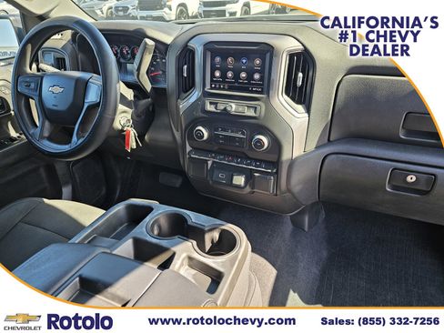 Used 2020 Chevrolet Silverado 1500 Custom w/ Custom Value Package RWD image 9