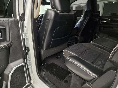 Used 2024 RAM 2500 Laramie image 40